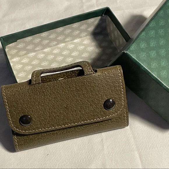 Gucci sewing kit - Picture 4 of 7